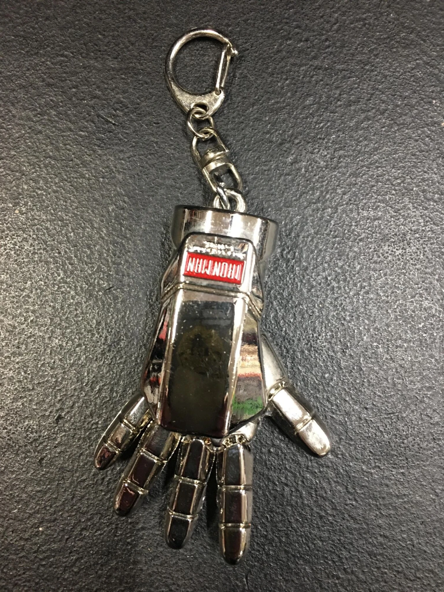 Iron Man - Hand Repulsor Metal Keyring — Inacoma 5 Iron Man - Hand Repulsor Metal Keyring — Inacoma - Image 3