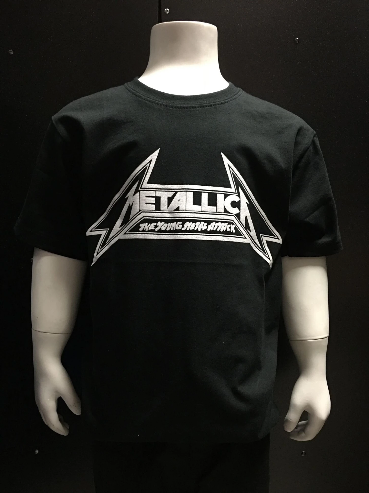 Metallica - Young Metal Attack — Inacoma 3 Metallica - Young Metal Attack — Inacoma