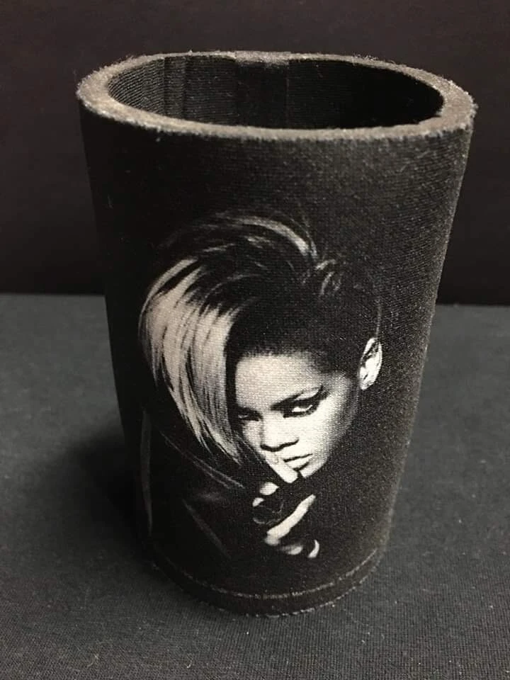 Rihanna - Stubby Holder — Inacoma 3 Rihanna - Stubby Holder — Inacoma
