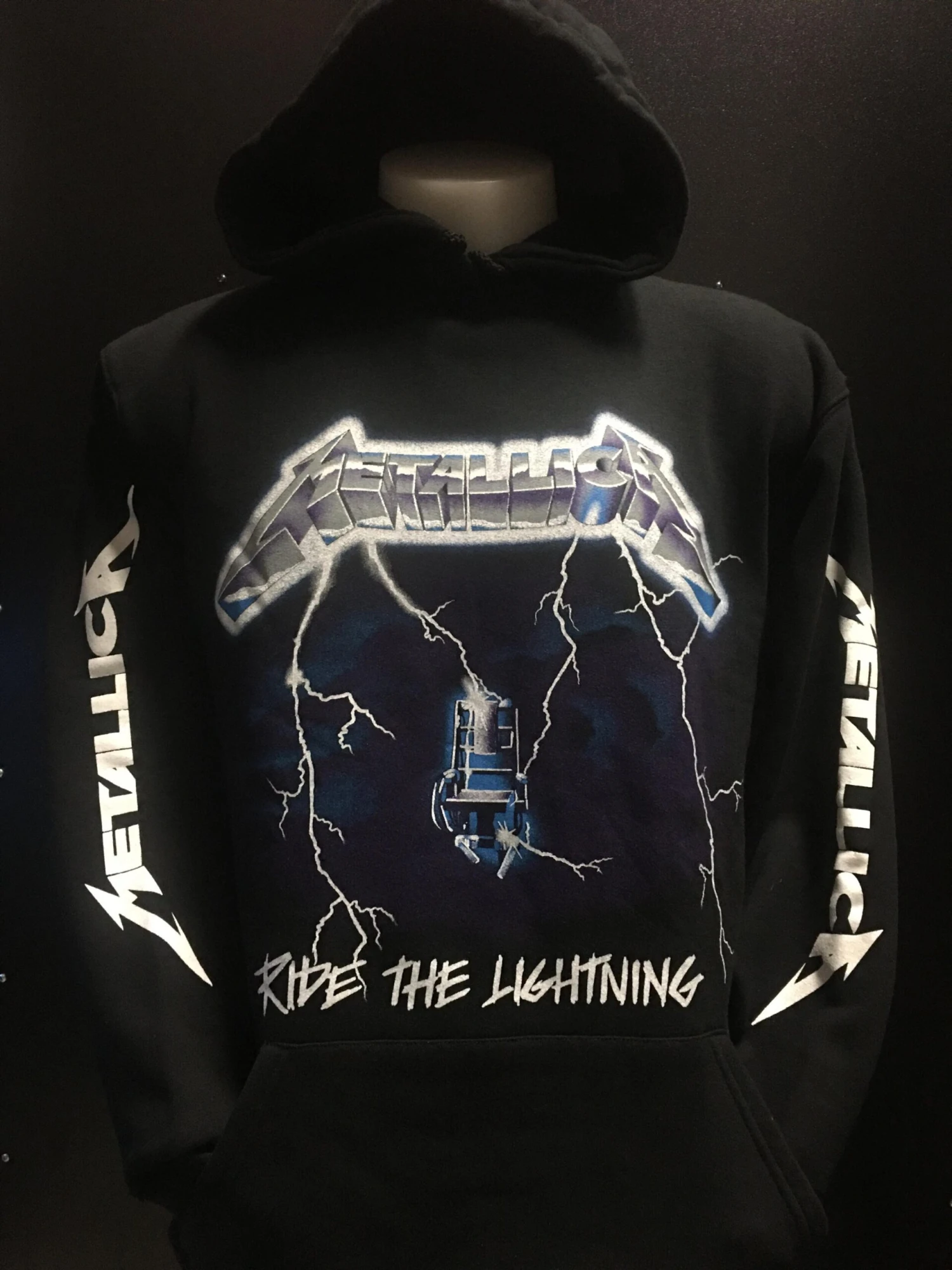 METALLICA - RIDE THE LIGHTNING HOODIE — Inacoma 3 METALLICA - RIDE THE LIGHTNING HOODIE — Inacoma