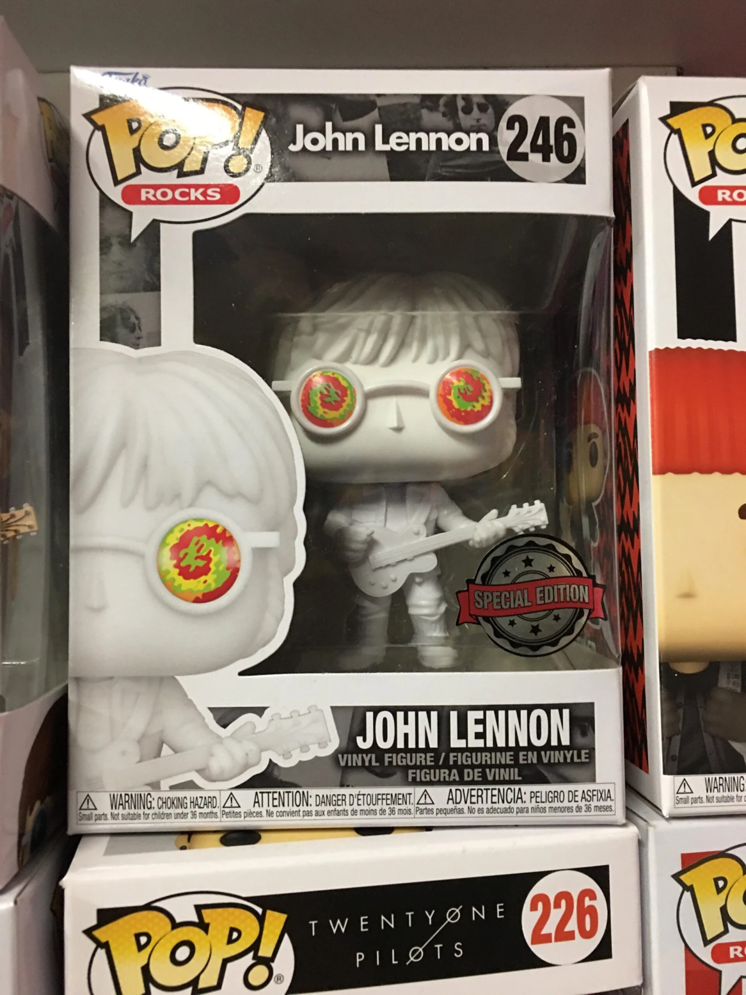 John Lennon - John Lennon With Shades US Exclusive Funko Pop! Vinyl 246 — Inacoma 4 John Lennon - John Lennon With Shades US Exclusive Funko Pop! Vinyl 246 — Inacoma - Image 2