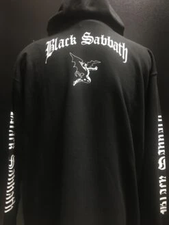 BLACK SABBATH - LOGO HOODIE — Inacoma -Inacoma 2E445C64 4AAD 4063 86ED CB6E86D0AFEB