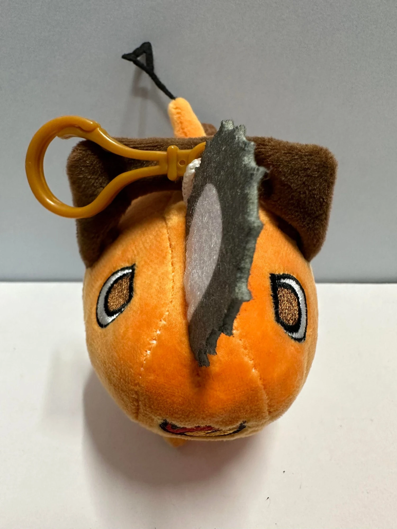 Chainsaw Man Pochita - Keyring/Hanging Plush — Inacoma 4 Chainsaw Man Pochita - Keyring/Hanging Plush — Inacoma - Image 2