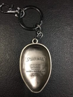 Spider-Man - Mask Metal Keyring — Inacoma -Inacoma 4136E19F 89F5 4B9F 86BF 827A43BB321F