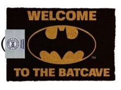 DC Comics - Batman Batcave — Inacoma