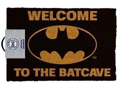DC Comics - Batman Batcave — Inacoma 3 DC Comics - Batman Batcave — Inacoma