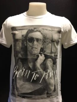 BRUCE SPRINGSTEEN - BORN TO RUN — Inacoma