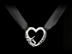 Alchemy Etendu Mort De Coeur Choker Necklace — Inacoma