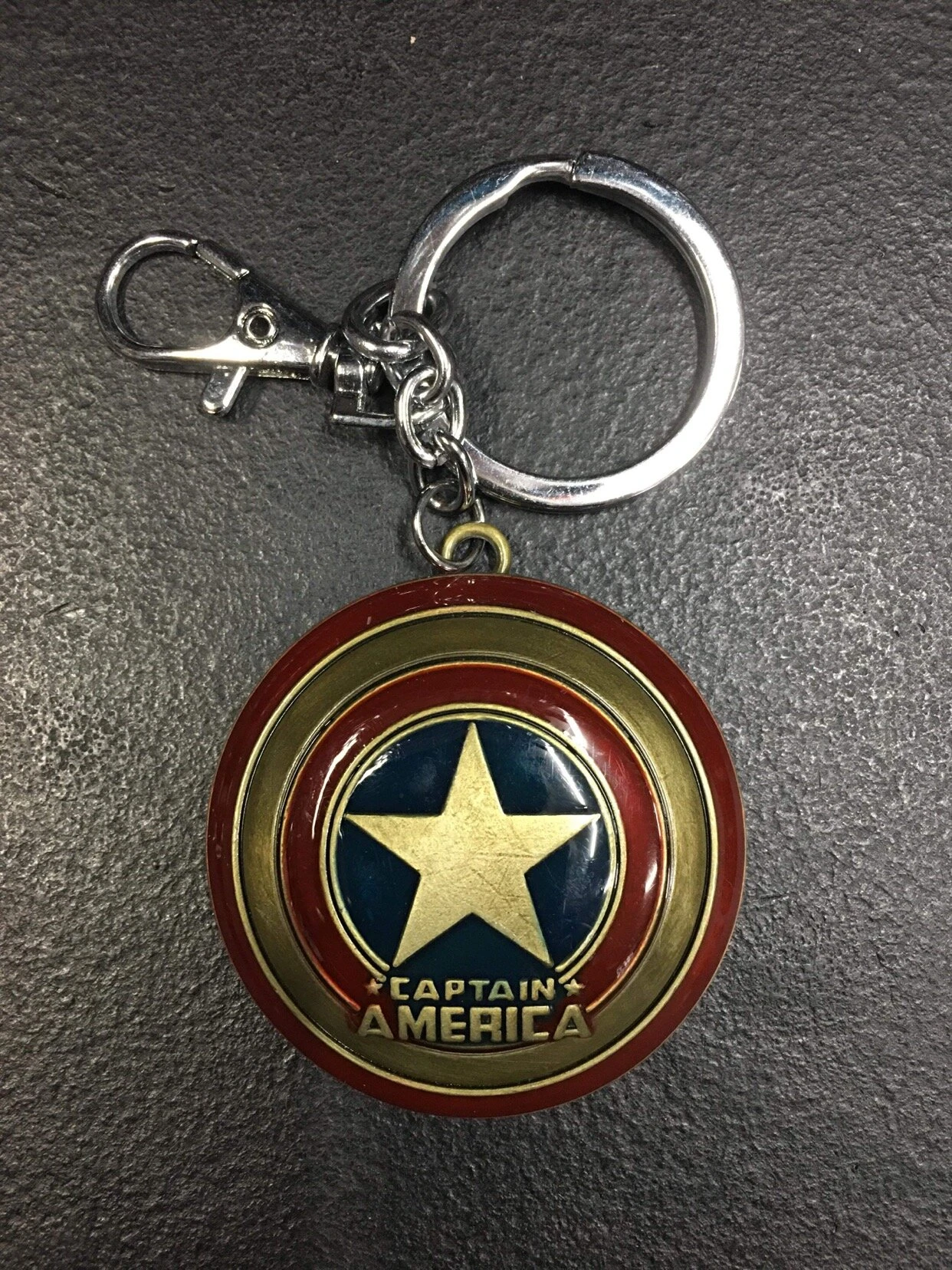 Captain America - Shield Metal Keyring — Inacoma 5 Captain America - Shield Metal Keyring — Inacoma - Image 3