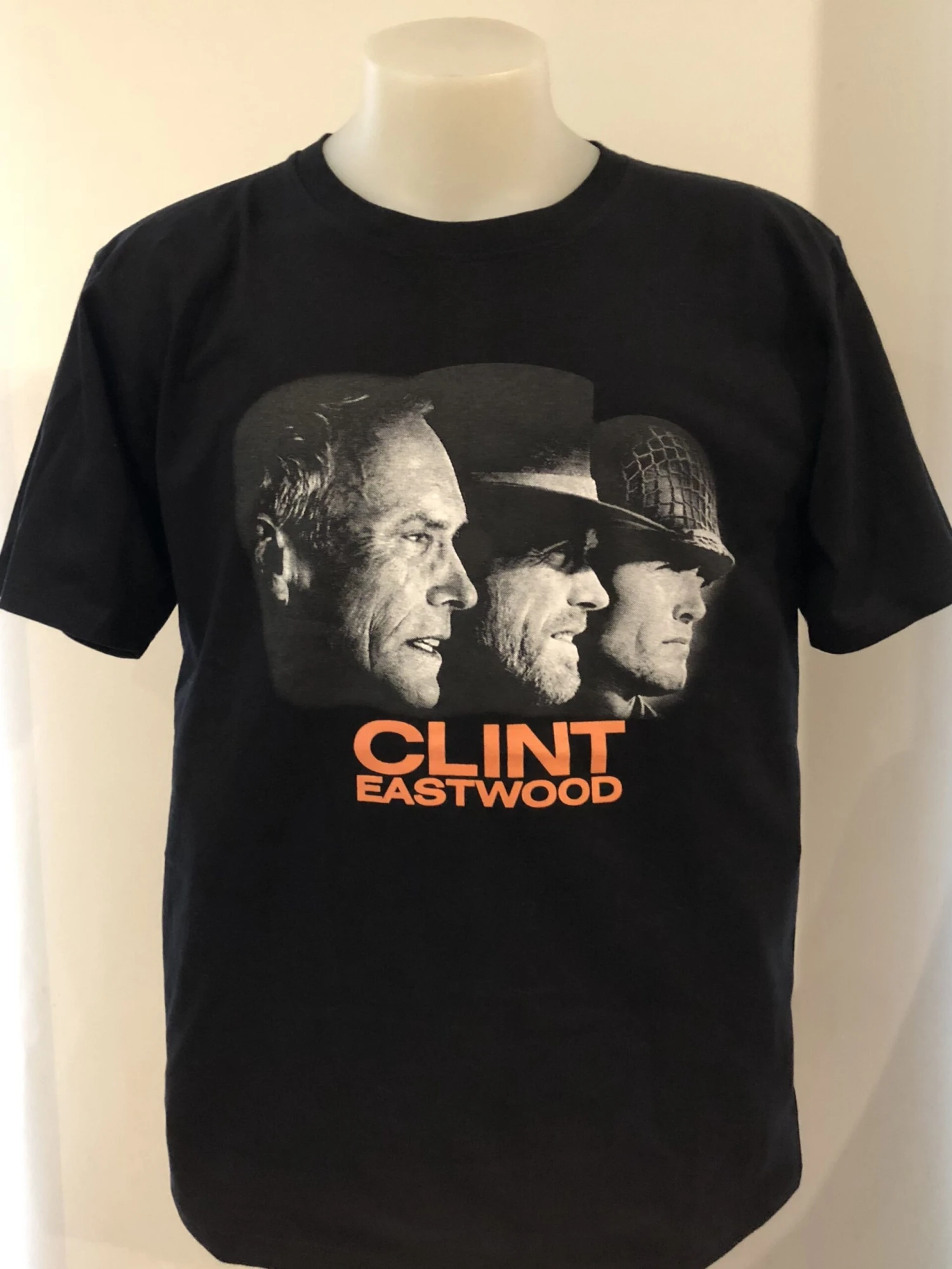 CLINT EASTWOOD - FAMOUS CHARACTERS — Inacoma 3 CLINT EASTWOOD - FAMOUS CHARACTERS — Inacoma